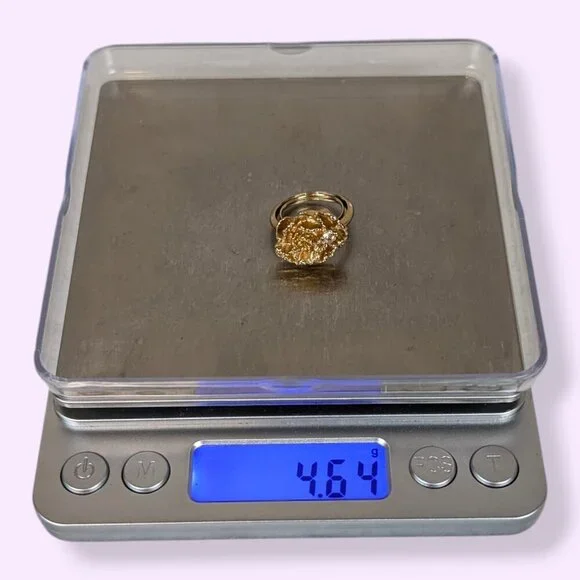 V. Avon Floral Rhinestone Ring - Picture 6 of 7